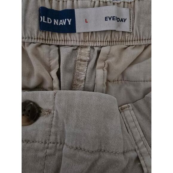 Old Navy Women High-Waisted OGC Chino Shorts for Women 3.5" - Picture 3 of 3